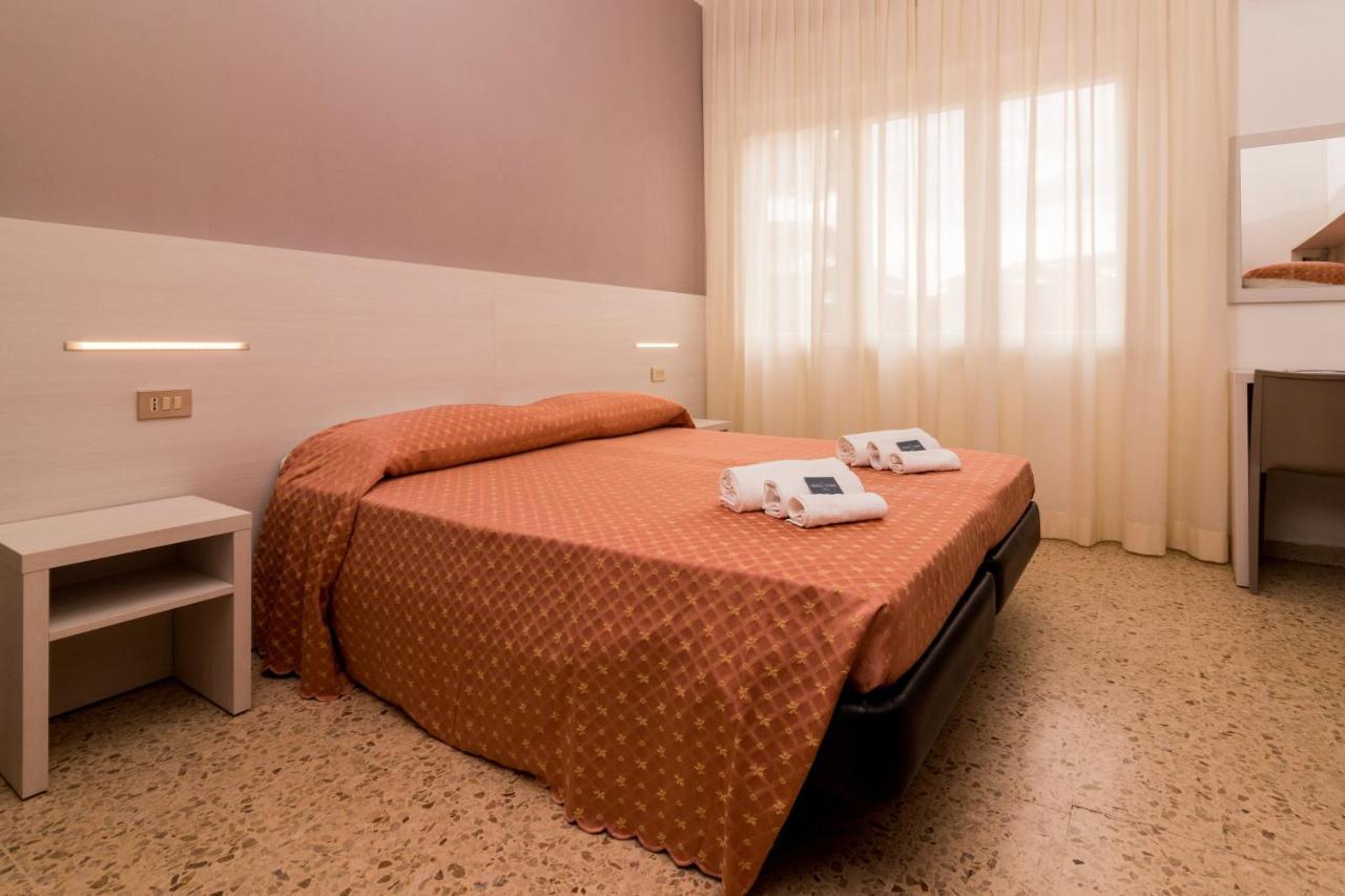 Hotel Lydia Червия Экстерьер фото