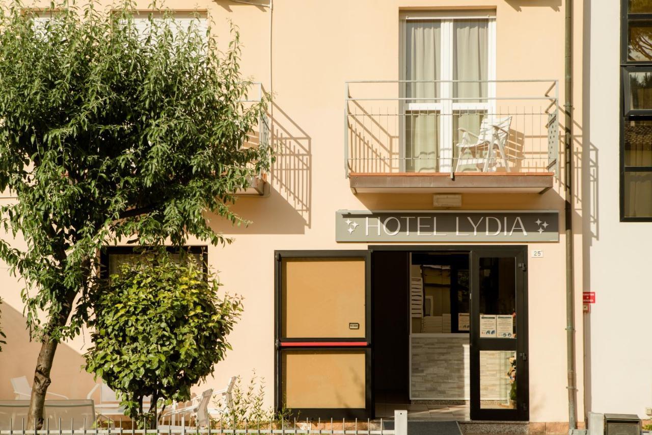 Hotel Lydia Червия Экстерьер фото